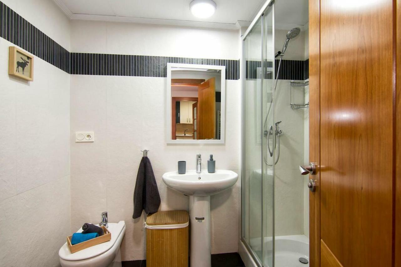 Apartamento Forum-Ciencias Con Piscina, Gym & Parking Гранада Екстериор снимка