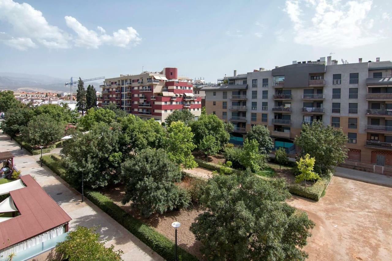 Apartamento Forum-Ciencias Con Piscina, Gym & Parking Гранада Екстериор снимка