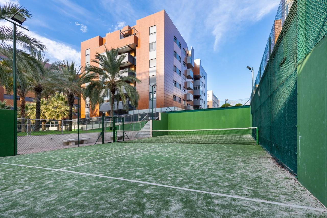 Apartamento Forum-Ciencias Con Piscina, Gym & Parking Гранада Екстериор снимка