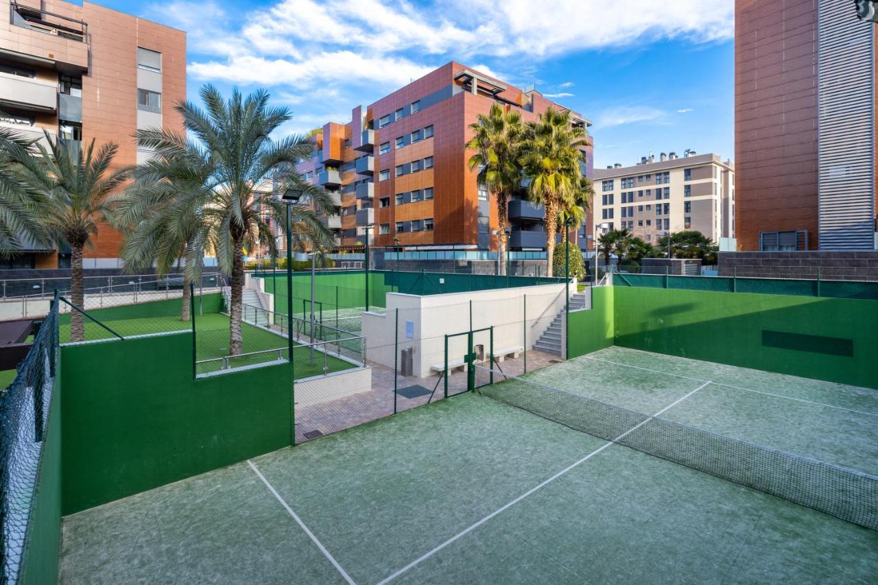 Apartamento Forum-Ciencias Con Piscina, Gym & Parking Гранада Екстериор снимка